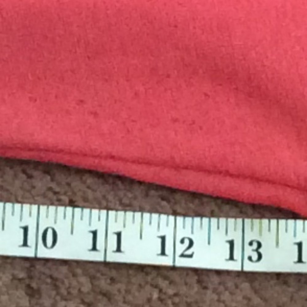"Snowflake" Design Peach Top - Picture 7 of 10